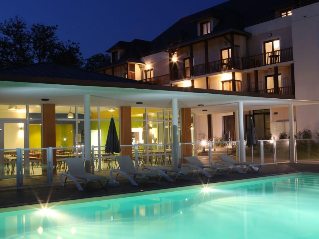 Comfort Aparthotel Lourdes L'Acacia Exterior foto